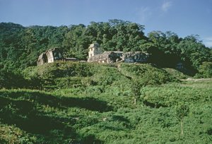 Palazzo e Osservatorio su un tumulo, Maya, Periodo Tardo Classico